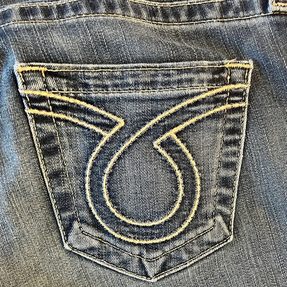 Big Star Women's Dark Blue Skinny Jeans with Embroidered Back Pocket- size 28 - Picture 11 of 13